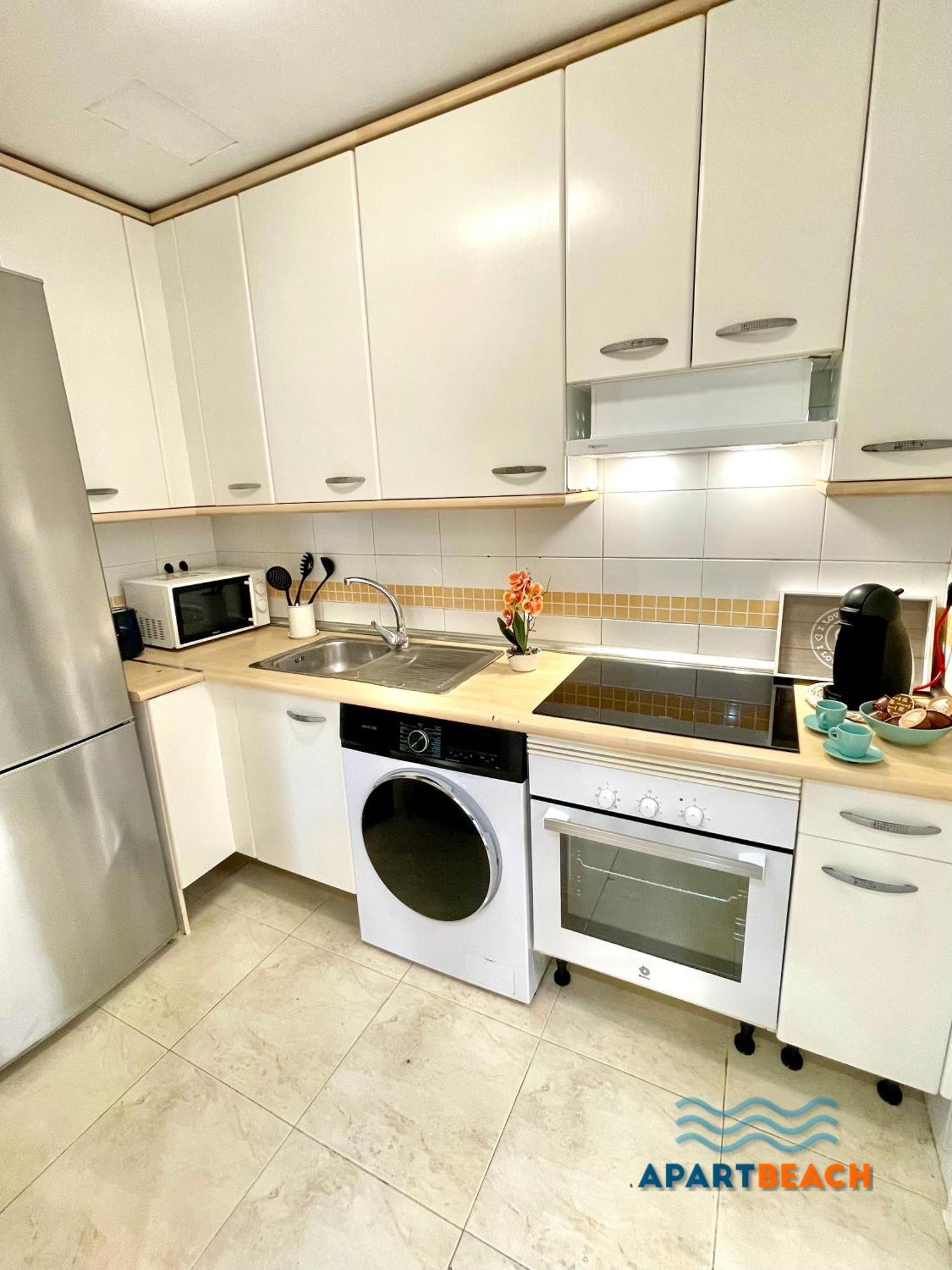 Apartbeach Golden I Muy Luminoso Junto Playa Y Climatizado Salou Exteriör bild